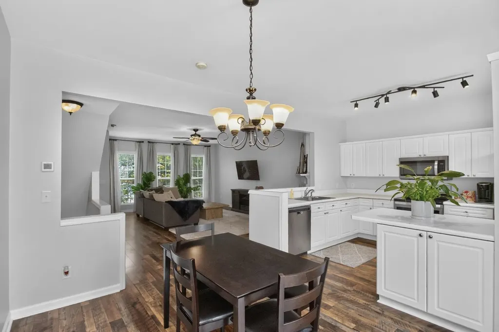 7252 Highway 70, S Nashville TN 37221