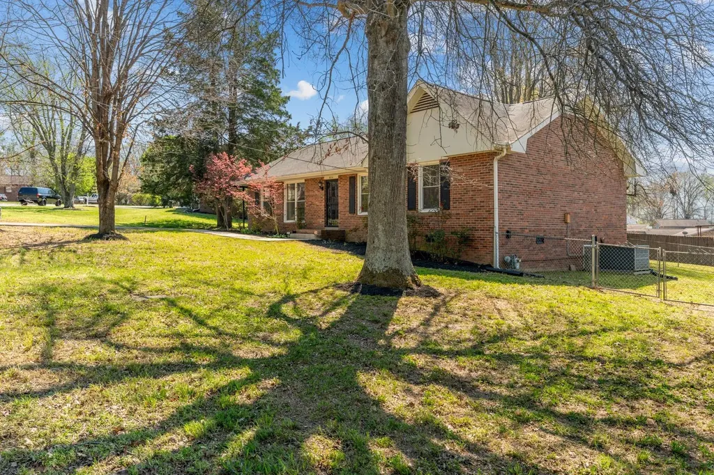 604 Highland View Court Hermitage TN 37076