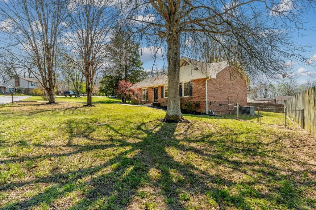 604 Highland View Court Hermitage TN 37076