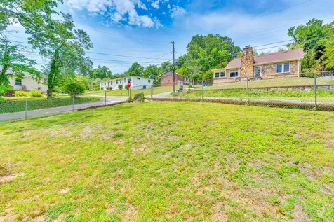 207 Regal Drive Chattanooga TN 37415