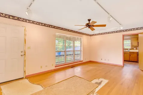 207 Regal Drive Chattanooga TN 37415
