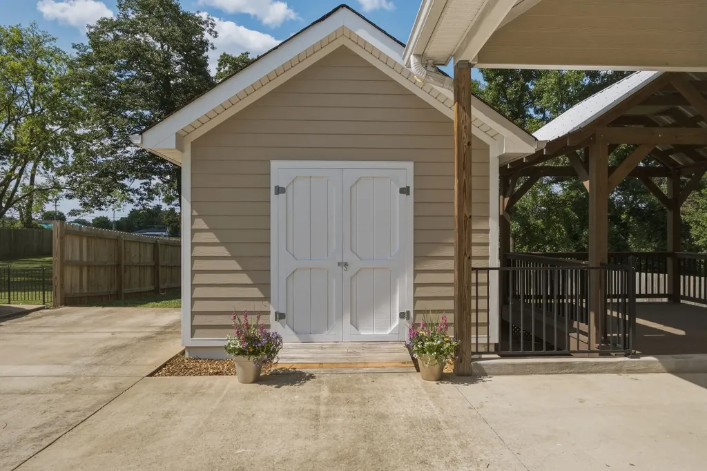 132 Plumlee Drive Hendersonville TN 37075