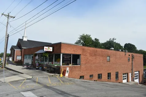202 Third Ave, W Carthage TN 37030