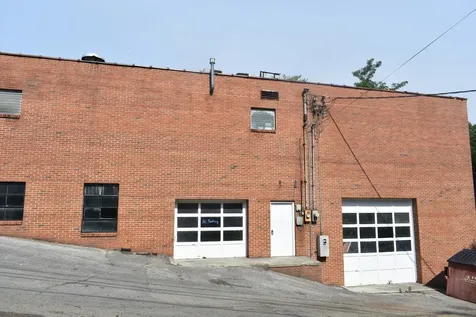 202 Third Ave, W Carthage TN 37030