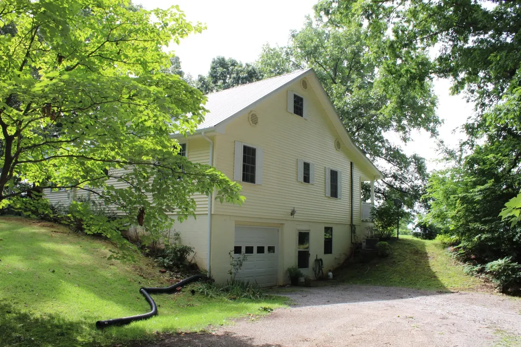 612 Bost Road Mcminnville TN 37110