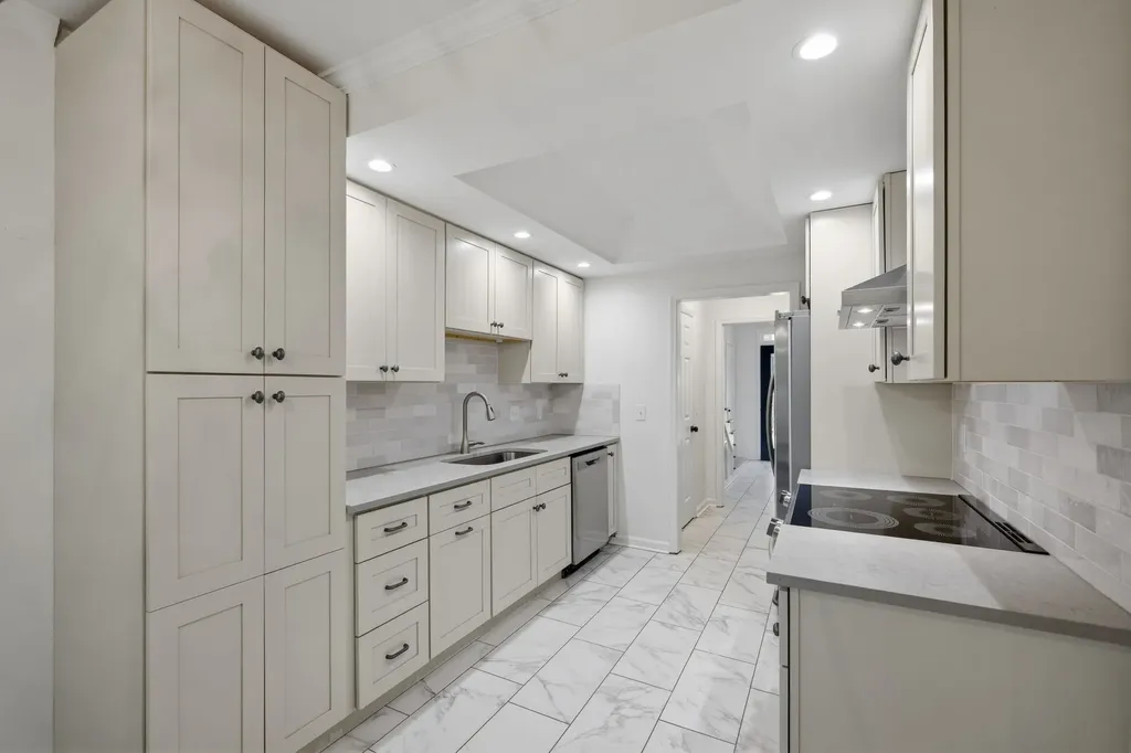 4400 Belmont Park Terrace Nashville TN 37215