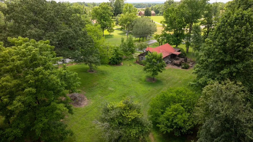 1755 Hawkins Crawford Road Cookeville TN 38501