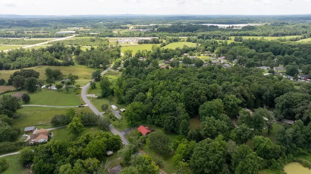 1755 Hawkins Crawford Road Cookeville TN 38501