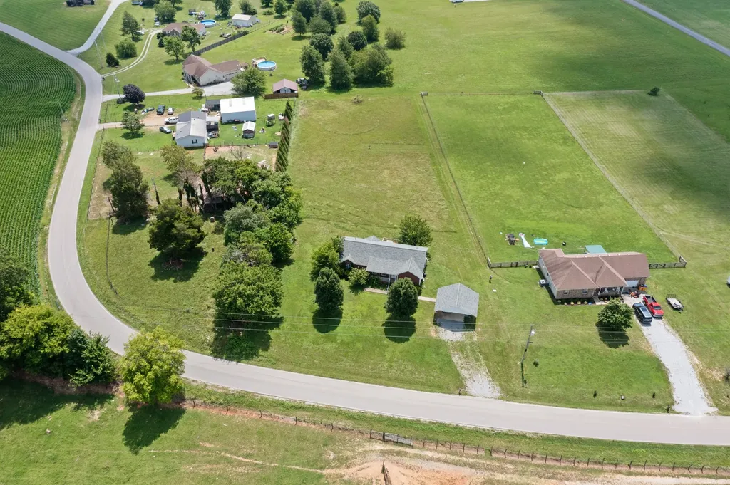 5261 Youngville Road Springfield TN 37172