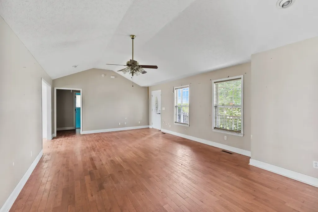 5261 Youngville Road Springfield TN 37172