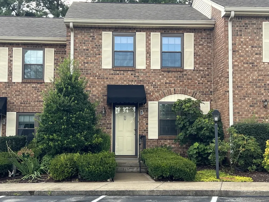 102 Thistle Lane Hermitage TN 37076