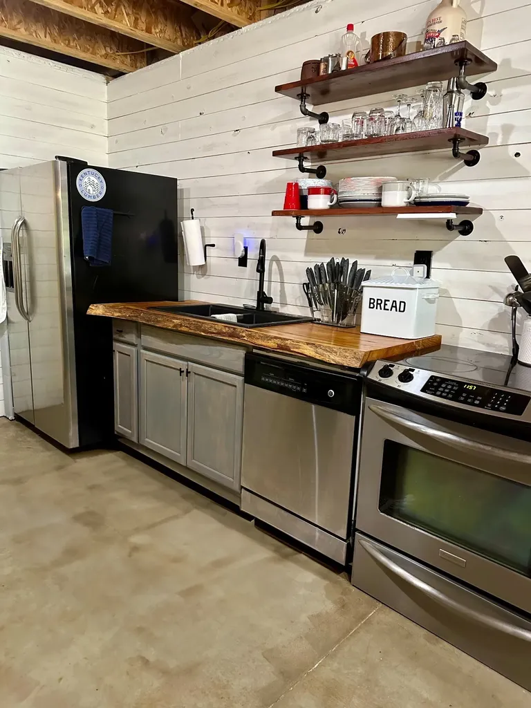 283 Markum Lane Spencer TN 38585