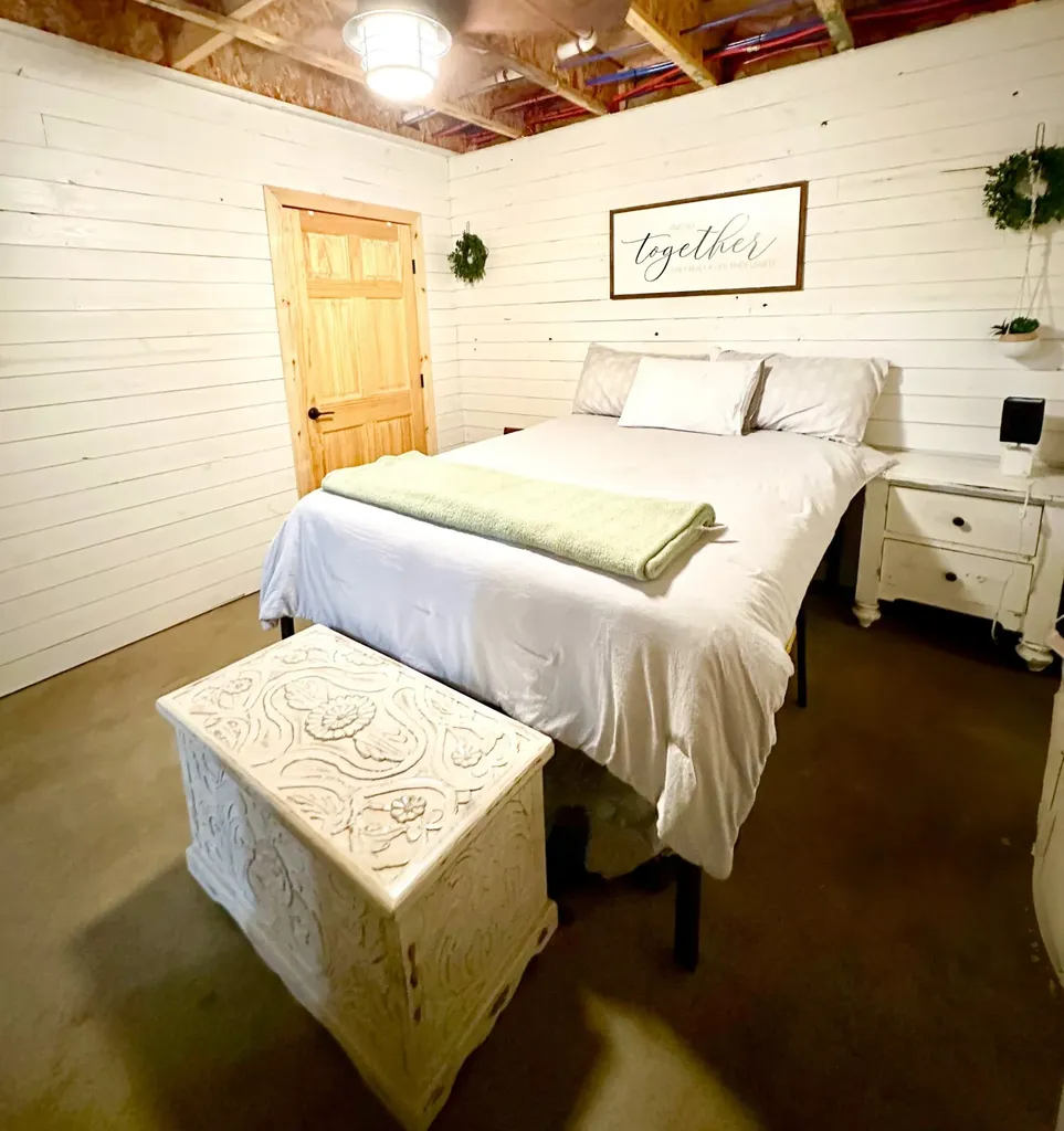 283 Markum Lane Spencer TN 38585