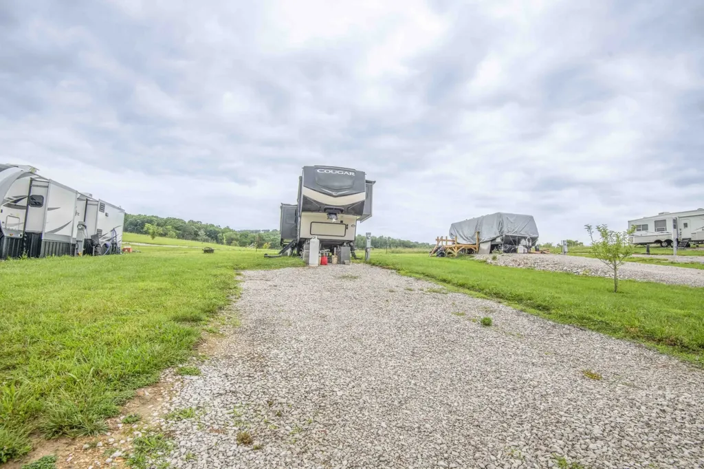 107 Lay Hollow Road Sharps Chapel TN 37866