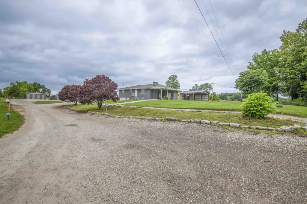107 Lay Hollow Road Sharps Chapel TN 37866