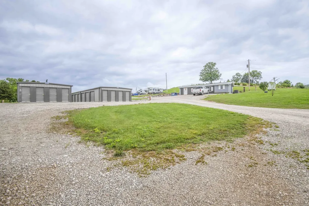107 Lay Hollow Road Sharps Chapel TN 37866