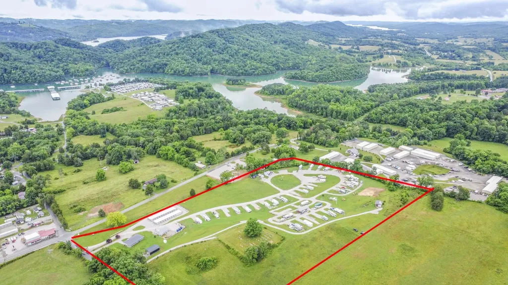 107 Lay Hollow Road Sharps Chapel TN 37866