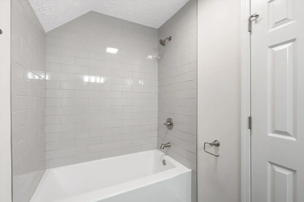 104 Erica Place Bell Buckle TN 37020