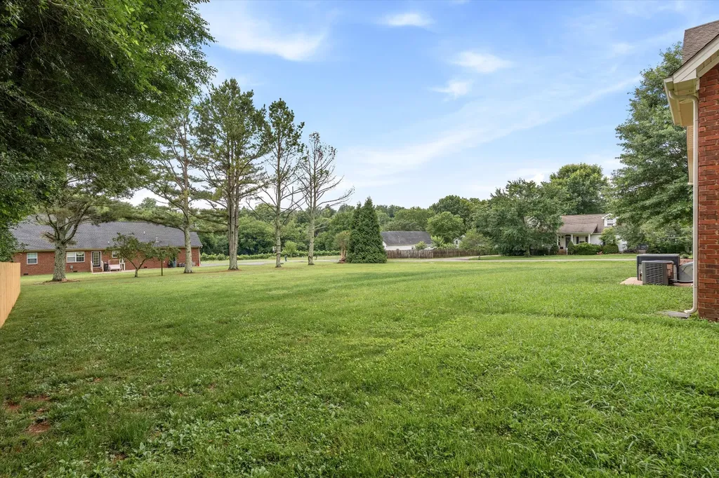 104 Erica Place Bell Buckle TN 37020