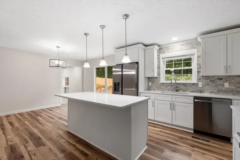104 Erica Place Bell Buckle TN 37020