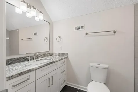 104 Erica Place Bell Buckle TN 37020