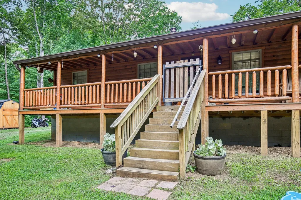 1424 Poplar Ridge Lane Chapmansboro TN 37035