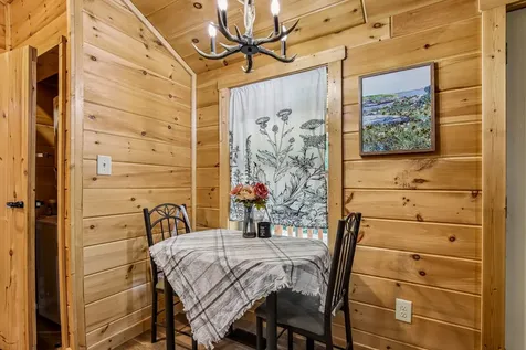 1424 Poplar Ridge Lane Chapmansboro TN 37035