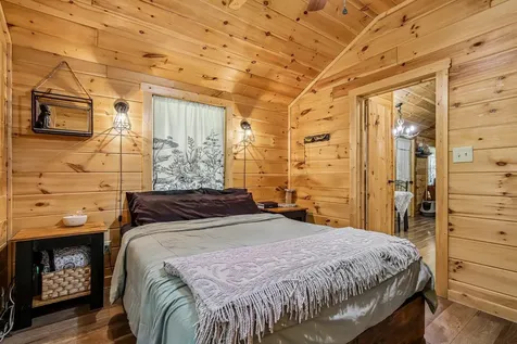 1424 Poplar Ridge Lane Chapmansboro TN 37035