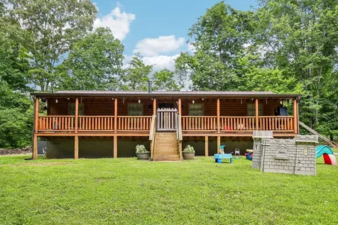 1424 Poplar Ridge Lane Chapmansboro TN 37035