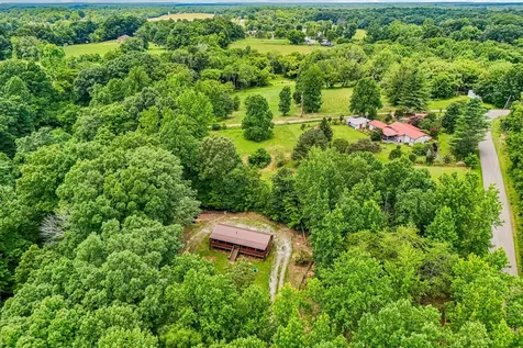 1424 Poplar Ridge Lane Chapmansboro TN 37035