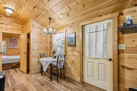 1424 Poplar Ridge Lane Chapmansboro TN 37035
