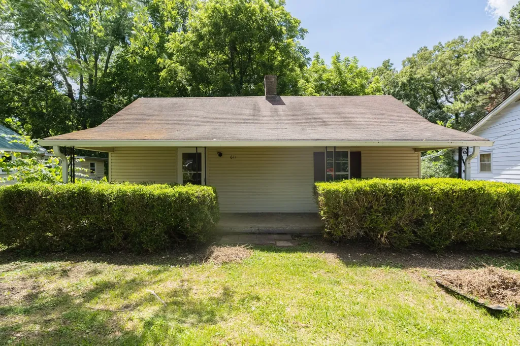 611 Smith Street Springfield TN 37172
