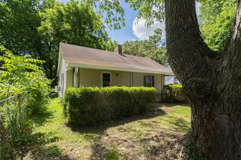611 Smith Street Springfield TN 37172