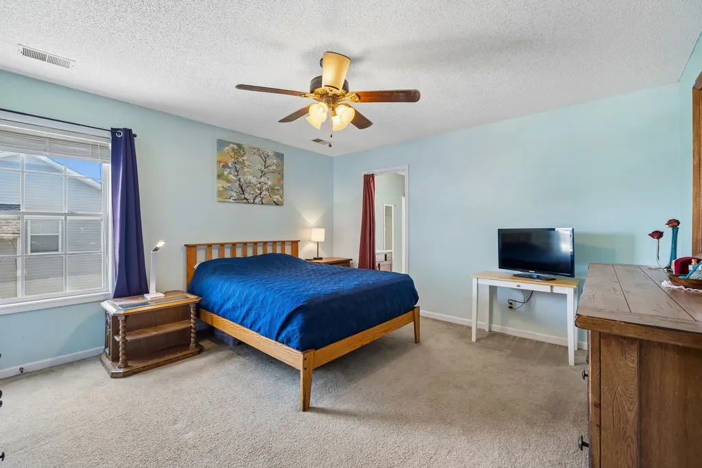 990 Silty Drive Clarksville TN 37042