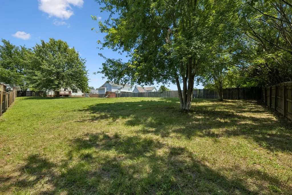 990 Silty Drive Clarksville TN 37042