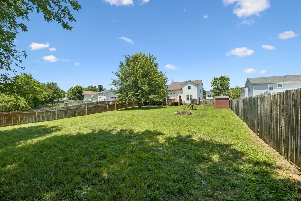 990 Silty Drive Clarksville TN 37042
