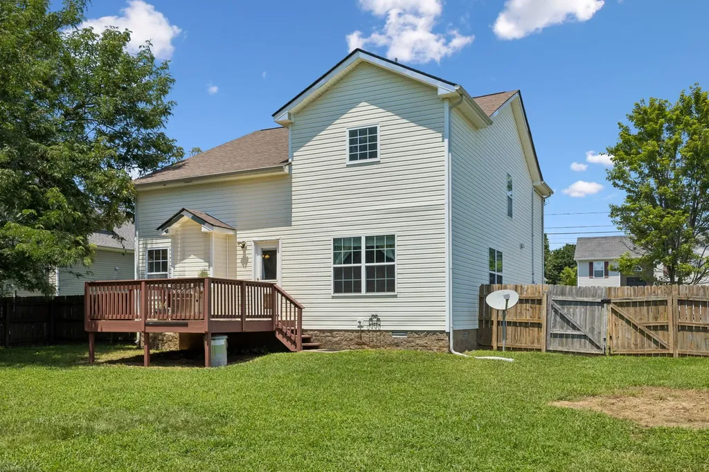 990 Silty Drive Clarksville TN 37042