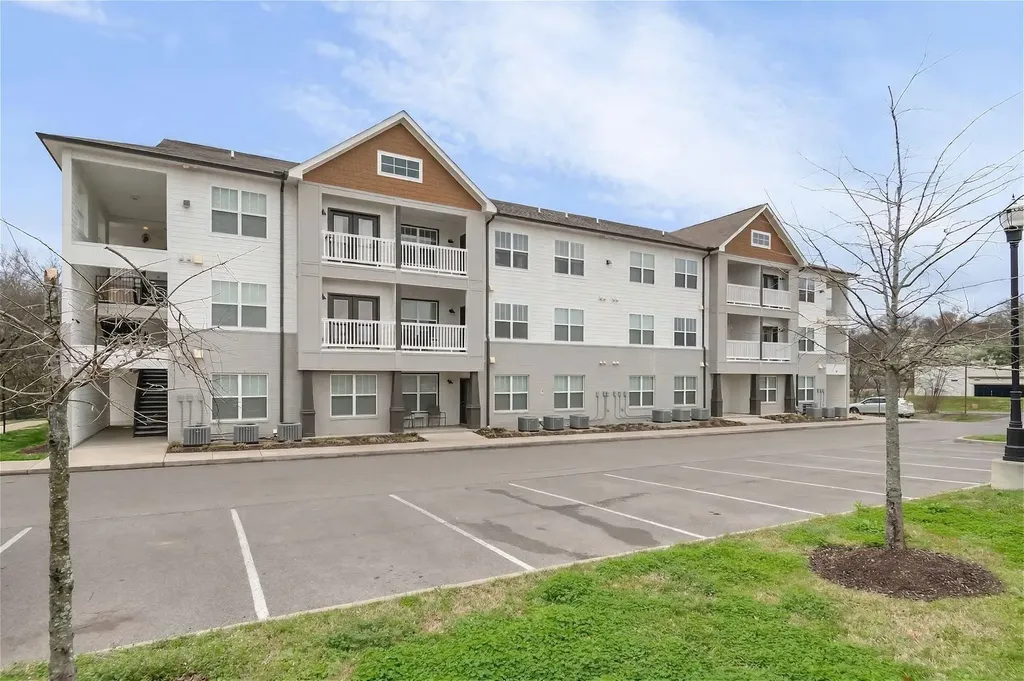 6411 Charlotte Road Circle Nashville TN 37209