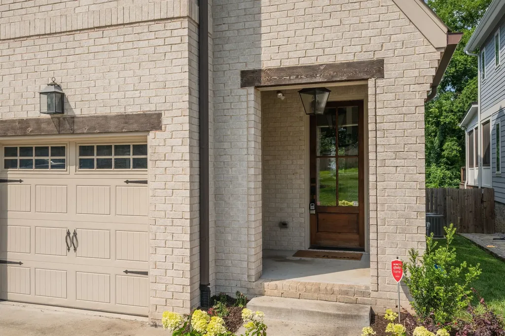 1904B Hutton Drive Nashville TN 37210