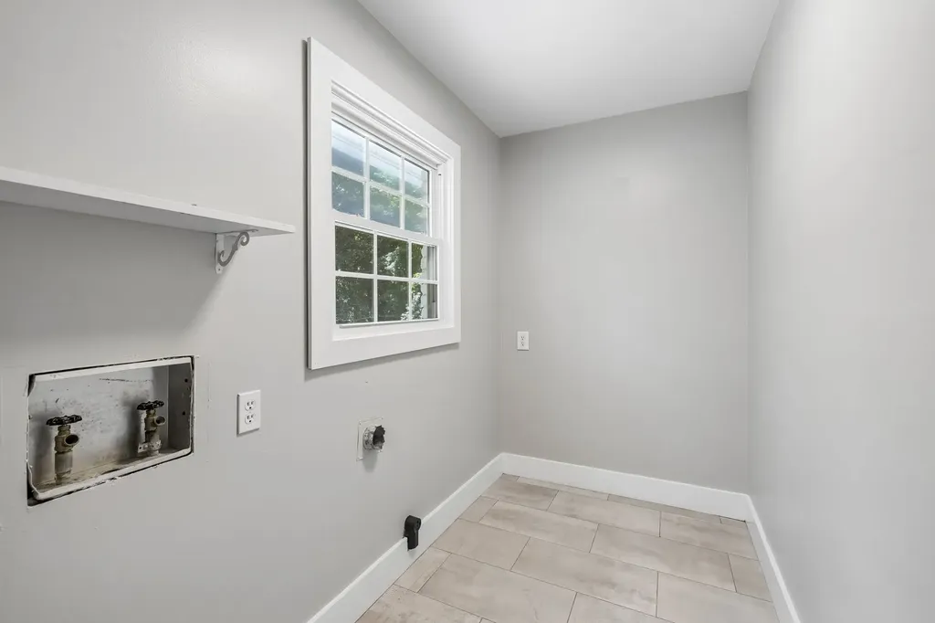 1401 Manor Road Columbia TN 38401