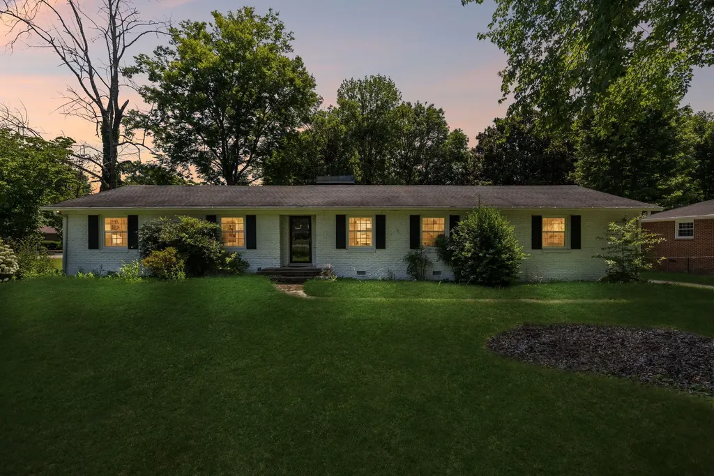 1401 Manor Road Columbia TN 38401