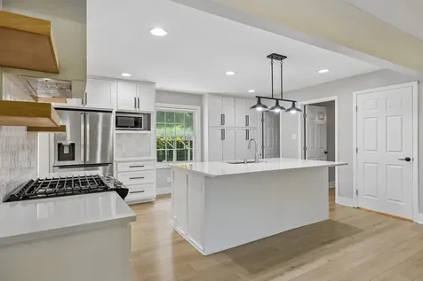 1401 Manor Road Columbia TN 38401