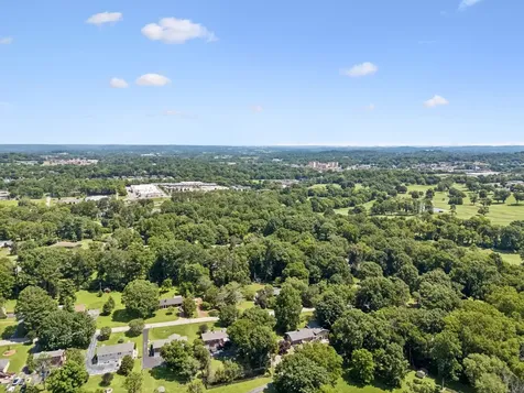 1401 Manor Road Columbia TN 38401