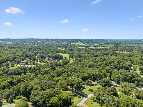 1401 Manor Road Columbia TN 38401