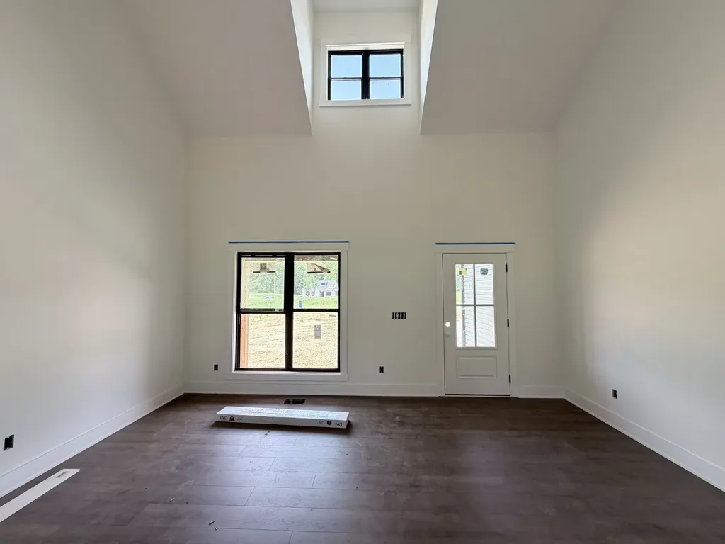 1297 Vickie Lane Portland TN 37148