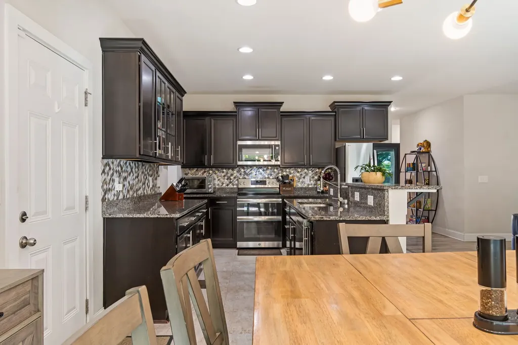 136 Timberland Drive Columbia TN 38401