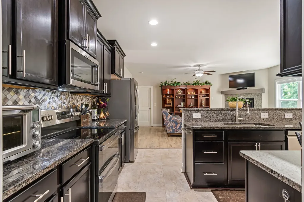 136 Timberland Drive Columbia TN 38401