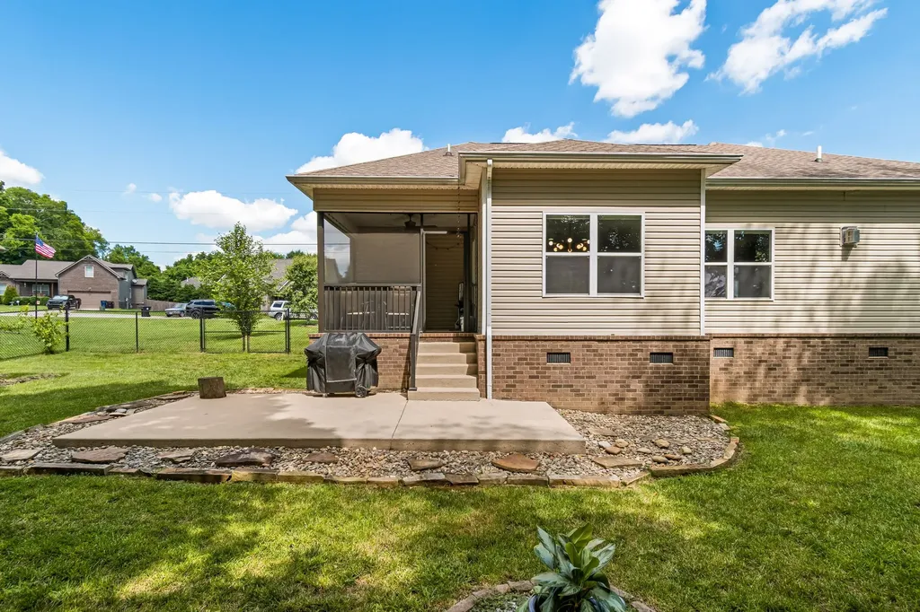 136 Timberland Drive Columbia TN 38401