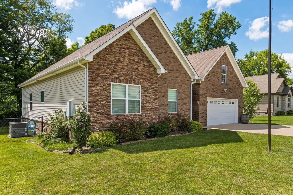 136 Timberland Drive Columbia TN 38401