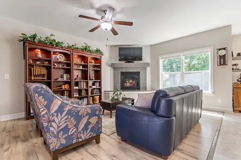 136 Timberland Drive Columbia TN 38401